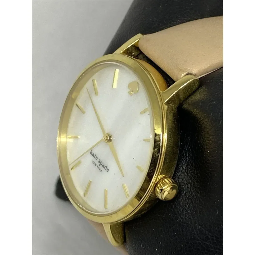 Kate Spade New York 0073 Women Beige Leather White Analog Dial Wrist Watch XX557